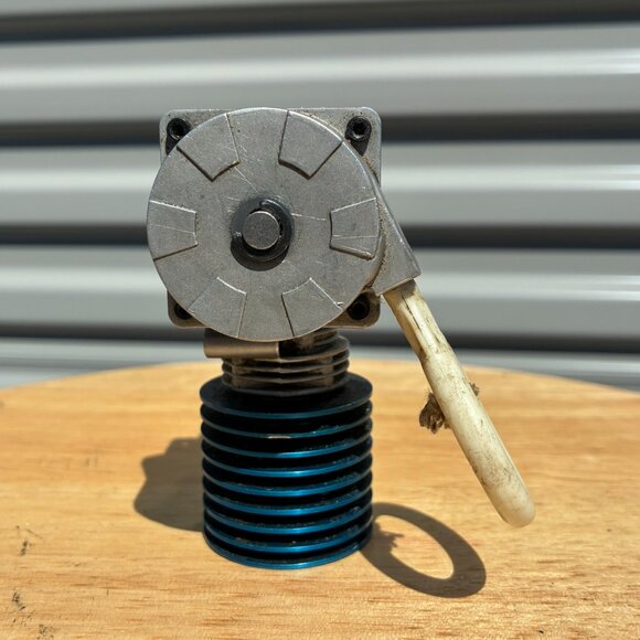 0.12 Image RC Nitro Engine - Picture 3 of 9